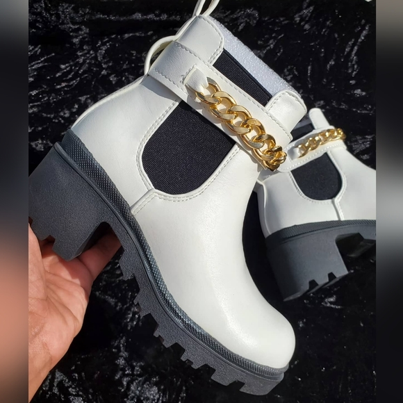 White Lug Boots - Picture 2 of 3